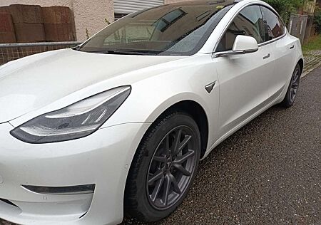 Tesla Model 3 Langstreckenbatt. Allradantrieb Dual Motor