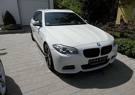 BMW 550 M550d xDrive Touring Sport-Aut.