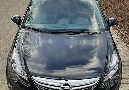 Opel Corsa 1.4 16V Color Edition