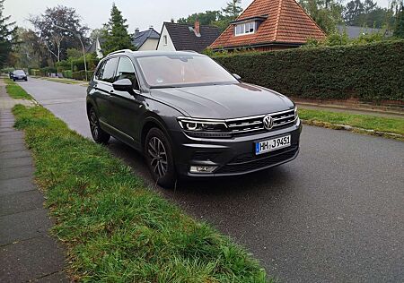 VW Tiguan Volkswagen +2.0+TDI+SCR+4Motion+(Blue.Tech)+Comfortline