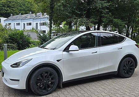 Tesla Model Y Long Range Dual Motor AWD