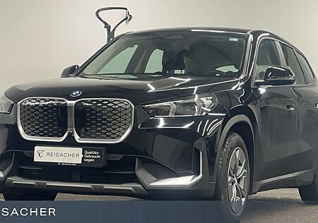 BMW iX1 A XDRIVE30 LCPro HUD 360 SHZ AdaptLED 17" LM