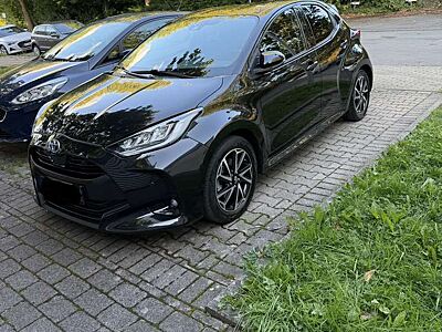 Toyota Yaris Hybrid 1.5 VVT-i Team Deutschland