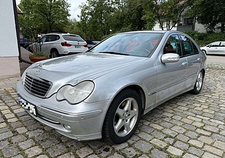 Mercedes-Benz C 240 *Avantgarde*Limousine*Automatik*