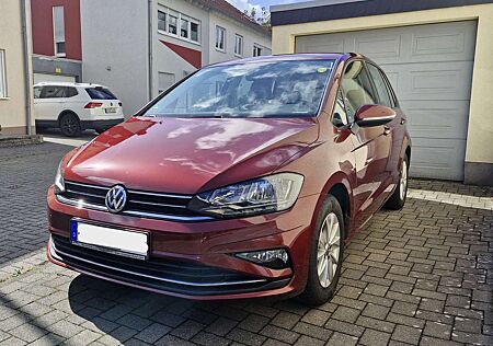 VW Golf Sportsvan Volkswagen AHK, Kamera