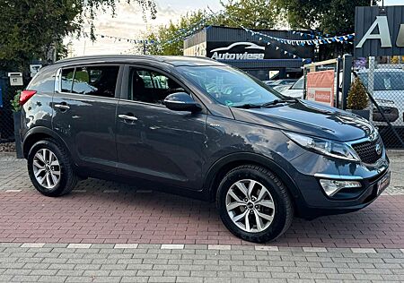 Kia Sportage Dream Team 4WD*Aut.*Navi*AHK*