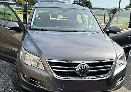 VW Tiguan Volkswagen 2.0 TDI DPF 4Motion DSG Track