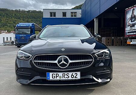 Mercedes-Benz C 300 d 9G-TRONIC 4Matic Avantgarde