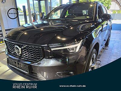 Volvo XC40 B3  PLUS DARK BP+LM19+360°+PANO+WINTERPAK+