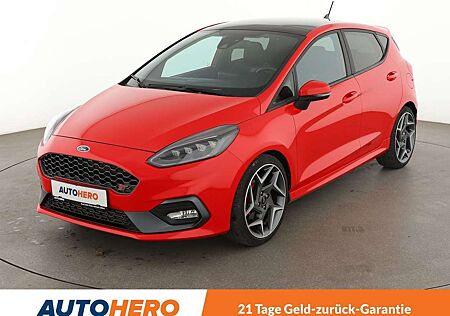 Ford Fiesta 1.5 EcoBoost ST*NAVI*LED*TEMPO*CAM*PDC*SHZ*