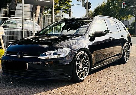 VW Golf Variant Volkswagen Golf VII Variant 1.6 TDI (85 kW)