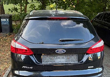 Ford Focus Turnier 1.0 EcoBoost Start-Stopp-System Titanium