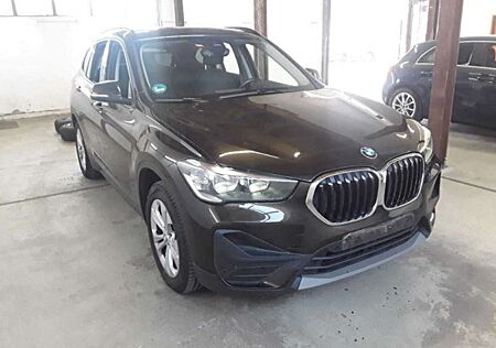 BMW X1 xDrive 25 e*Advantage*AHK*ACC*DAB*Pano*Navi*