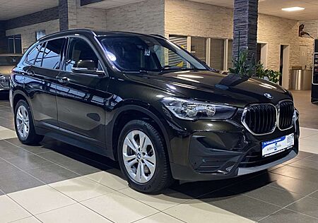 BMW X1 xDrive 25 e*Advantage*AHK*ACC*DAB*Pano*Navi*