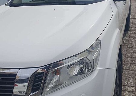 Nissan NP300 Acenta King Cab 4x4