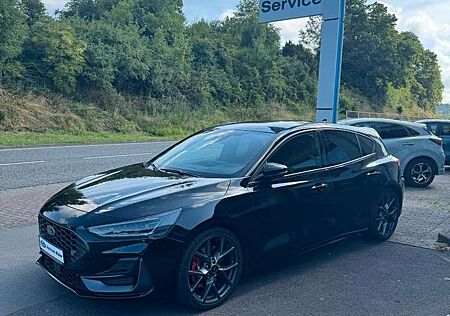 Ford Focus Lim. ST X, Garantie bis 2030, WiPa, Pano