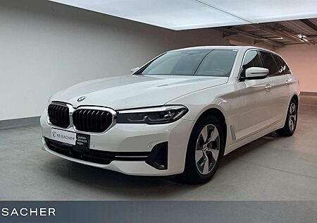 BMW 530 i A Tou Pano,DrAProf,HeadUP,LiveCockpit