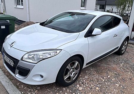 Renault Megane Coupe TCe 130 Coupe Night and Day