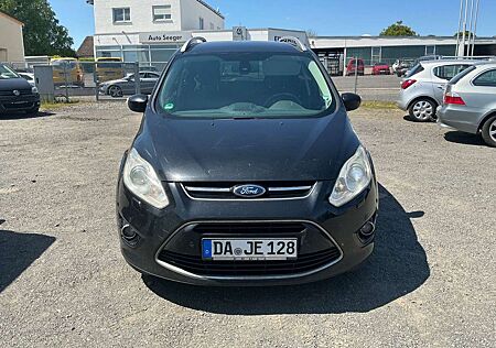 Ford Grand C-Max Titanium