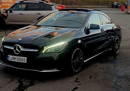 Mercedes-Benz CLA 180 7G-DCT