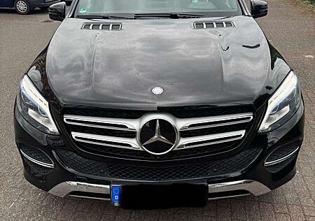 Mercedes-Benz GLE 350 GLE 350d 4MATIC AMG Head Up Leder Schiebed. 360
