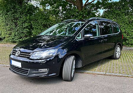 VW Sharan Volkswagen 2.0 TDI DSG BlueMotion Technology Highline