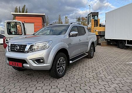 Nissan Navara 4x4 Heckdeckel Keyless RFK Navi SHZ