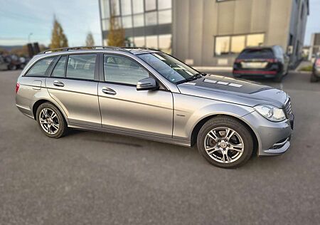 Mercedes-Benz C 180 T BlueEFFICIENCY