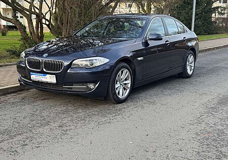 BMW 520 i. AUTOMATIK.KM. 61.41-Scheckheftgepfleg3-