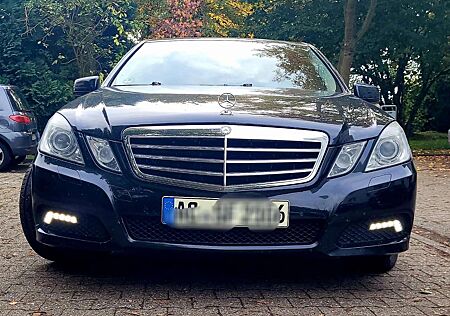 Mercedes-Benz E 220 CDI DPF BlueEFFICIENCY Automatik Avantgarde