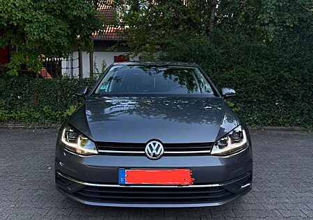 VW Golf Volkswagen Sound Start-Stopp DSG 1.5 tsi act