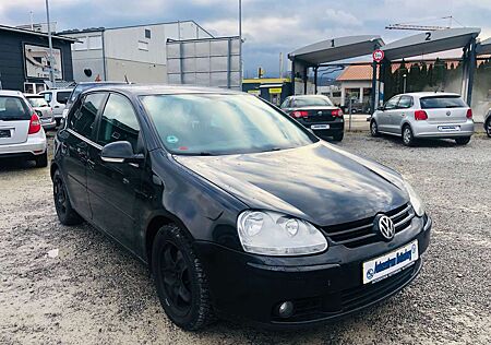 VW Golf Volkswagen United - KLIMAAUT. - EURO 4 - SHZ - TEMPOMAT -