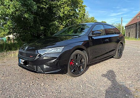 Skoda Octavia Combi 2.0 TSI RS
