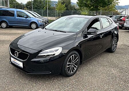 Volvo V40 2.0D2 Automatik Black Edition LED Navi Euro6