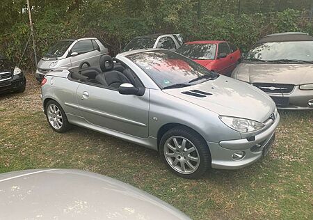 Peugeot 206 PeugeotCabriolet+Automatik+TÜV Neu1Jahr Garantie