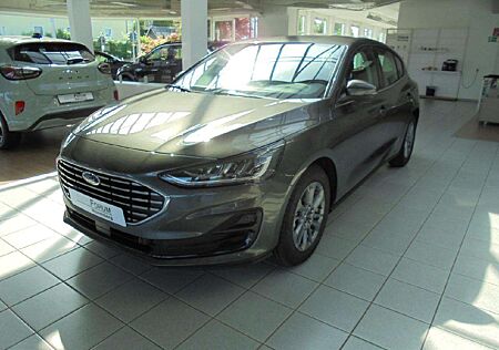 Ford Focus Titanium Edition