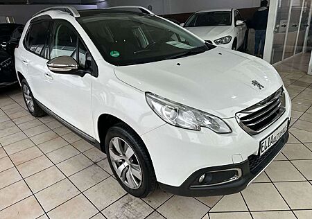 Peugeot 2008 Allure 1,2 e-THP Autom Leder Panorama Navi