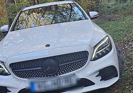 Mercedes-Benz C 300 T 9G-TRONIC AMG Line