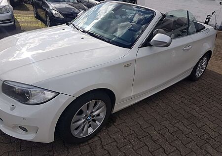 BMW 120d 120 Cabrio EDITION EXCLUSIVE LEDER WINDSCHOTT