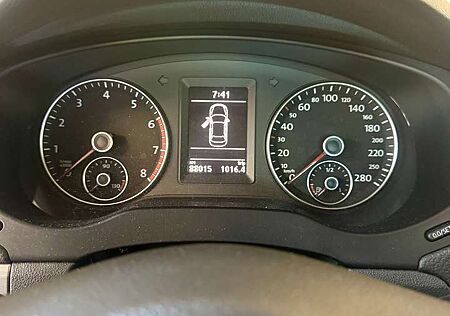 Volkswagen Jetta 1.4 VI Highline / Xenon / Leder / Webasto 1