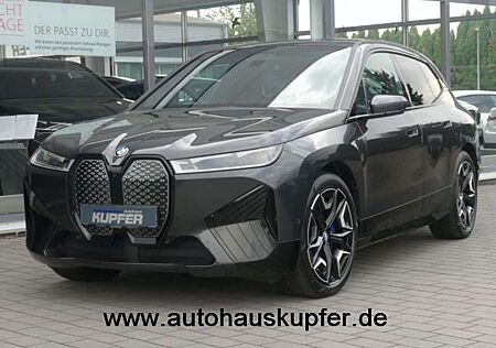 BMW iX xDrive50 Sportpak.AHK°LASER°PANO°22-Sitzbelü