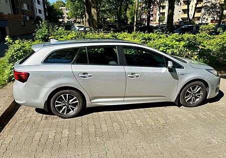 Toyota Avensis Touring Sports 1.6 D-4D