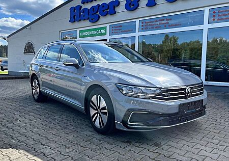 VW Passat Variant Volkswagen GTE PDC Kamera