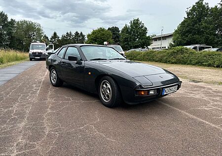 Porsche 924 S