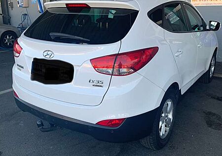 Hyundai ix35 1.7 CRDi 2WD UEFA EURO 2012 Edition