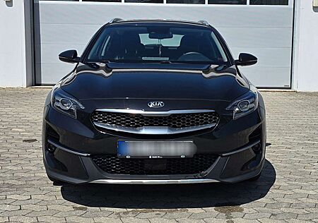 Kia XCeed gebraucht kaufen Kia XCeed 1.6 CRDi SPIRIT