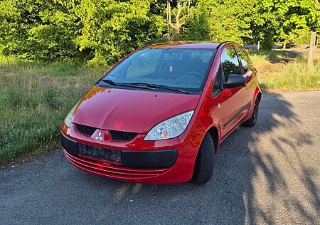 Mitsubishi Colt Z30 EZ 05.2007 TÜV bis 04.2026 AHK
