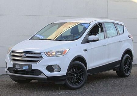 Ford Kuga Trend 1.5L Winter-P. SYNC Kamera 17" LMF