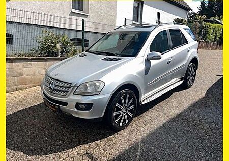 Mercedes-Benz ML 320 ML -Klasse Sport Paket 20 Zoll Alu