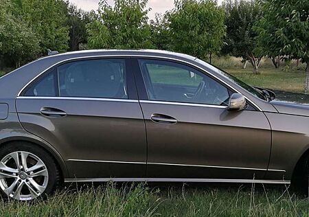 Mercedes-Benz E 350 4Matic 7G-TRONIC Avantgarde